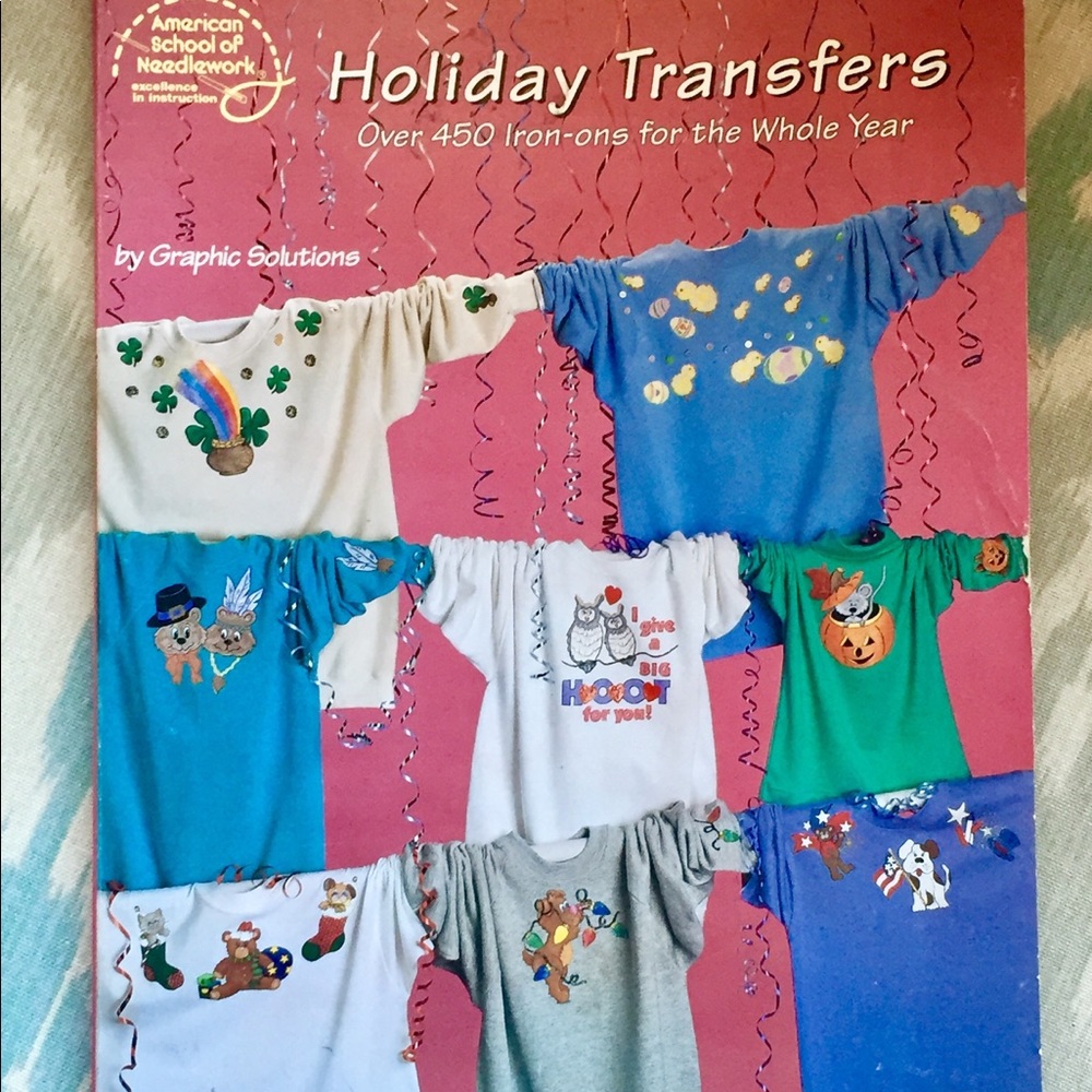 New Book of 450 Holiday Iron On Transfers
